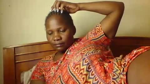 mwekas568403 online show from 12/01/25, 03:22