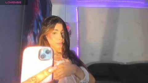Snapshot of mxli_divine_ chatting on 06/25/26, 03:05 mxli_divine_ online show from 06/25/26, 03:05
