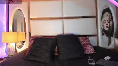 Snapshot of mxli_divine_ chatting on 07/21/26, 02:30 mxli_divine_ online show from 07/21/26, 02:30