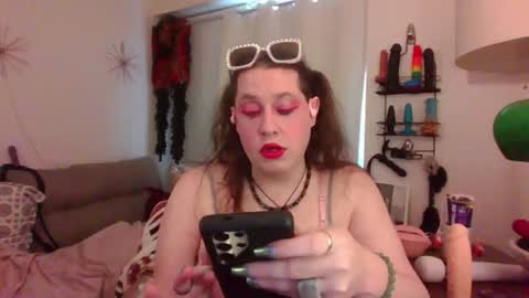 Snapshot of mxsissycharlotte chatting on 06/29/26, 04:40 Mx Charlotte online show from 06/29/26, 04:40