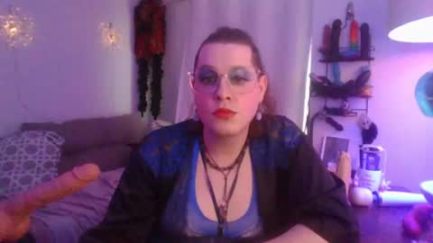 Snapshot of mxsissycharlotte chatting on 07/21/26, 06:32 Mx Charlotte online show from 07/21/26, 06:32