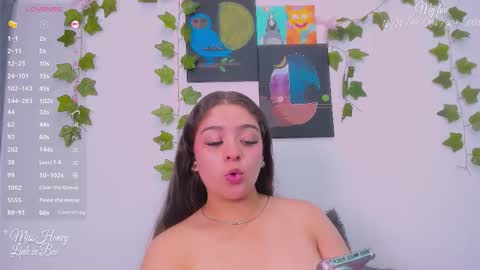 Snapshot of mxsshoney chatting on 12/23/25, 09:07 Sara IG online show from 12/23/25, 09:07