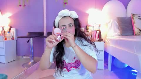 my_aleja_ online show from 11/11/25, 12:49