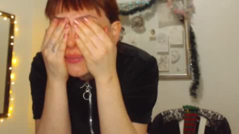     sara      i know you love me xoxox     online show from 12/10/24, 07:47