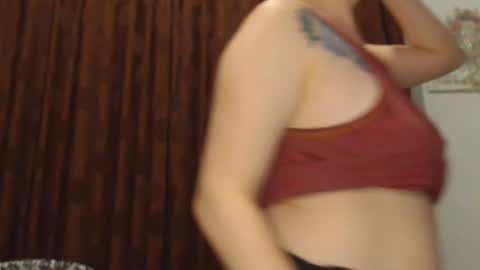     sara      i know you love me xoxox     online show from 09/10/25, 07:08