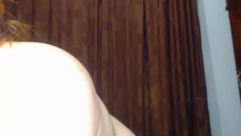     sara      i know you love me xoxox     online show from 02/03/26, 08:19