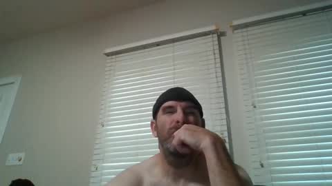 Snapshot of my_little_vienna_sausage chatting on 11/24/25, 09:25 vienna online show from 11/24/25, 09:25