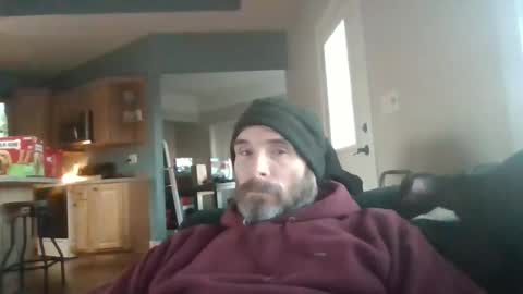 Snapshot of my_little_vienna_sausage chatting on 12/14/25, 10:25 vienna online show from 12/14/25, 10:25