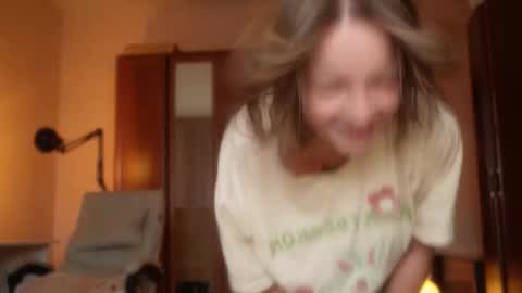 Snapshot of my_mia_ chatting on 10/10/25, 09:19  MIA  I will be here Monday Wednesday Thursday Saturday online show from 10/10/25, 09:19