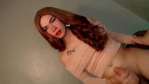 Snapshot of my_oh_my18 chatting on 12/09/24, 01:13 ROYCE online show from 12/09/24, 01:13