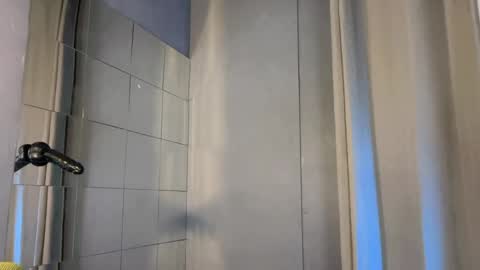 Snapshot of my_other_half chatting on 10/04/25, 06:00 Serena online show from 10/04/25, 06:00