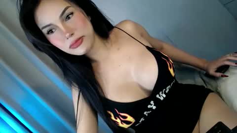 Snapshot of my_other_half chatting on 11/19/25, 07:08 Serena online show from 11/19/25, 07:08