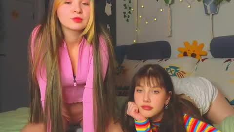 Snapshot of my_parisss chatting on 12/07/24, 04:36  PARIS   online show from 12/07/24, 04:36