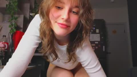 Snapshot of my_parisss chatting on 12/18/24, 06:10  PARIS   online show from 12/18/24, 06:10