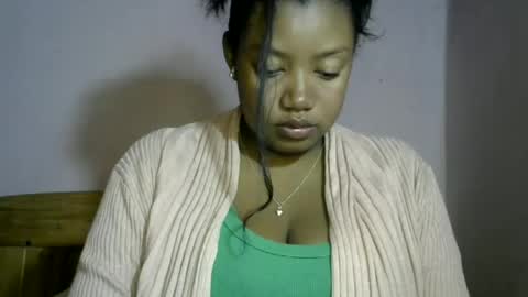 Snapshot of myahmaya chatting on 06/19/26, 07:23 myahmaya online show from 06/19/26, 07:23
