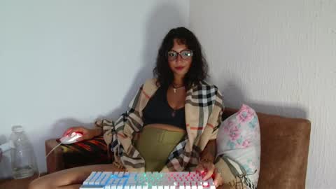 Snapshot of myamillor chatting on 02/17/26, 08:37 myamillor online show from 02/17/26, 08:37