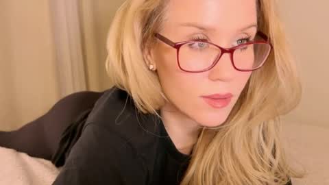 Mya-be Yours P online show from 01/14/25, 09:30