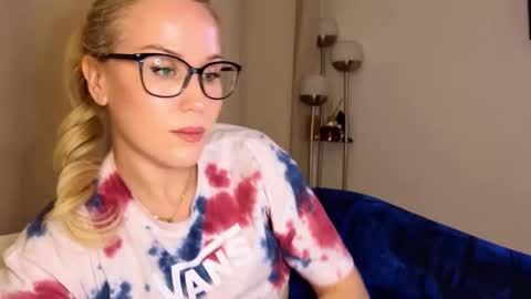 Mya-be Yours P online show from 09/11/25, 08:53