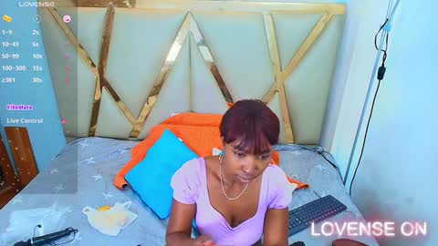 Snapshot of myblackdope_ chatting on 01/13/25, 01:06 Samanta  online show from 01/13/25, 01:06