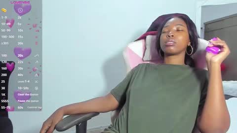 Samanta  online show from 11/26/25, 01:45