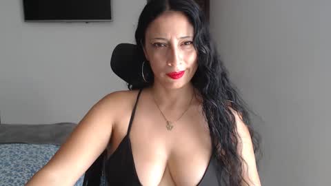 mary and charlie online show from 10/01/25, 03:51