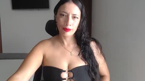 mary and charlie online show from 12/02/25, 02:56