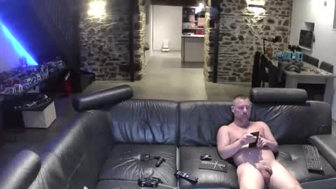 Snapshot of myckadow chatting on 03/01/26, 06:43 AlexSynopsis online show from 03/01/26, 06:43