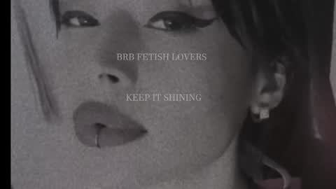 Lola online show from 11/28/25, 09:28