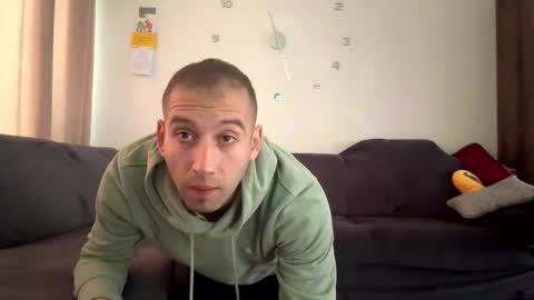 Snapshot of mydreamlife12 chatting on 12/01/25, 10:31 Fabio online show from 12/01/25, 10:31