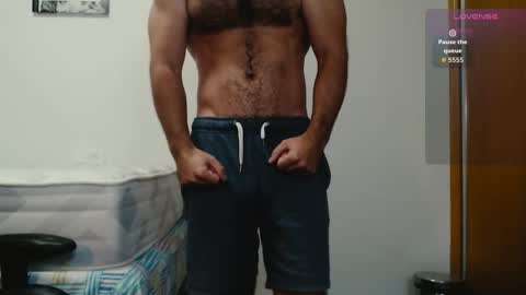 Juan  OF  myhairymacho online show from 11/07/25, 10:54