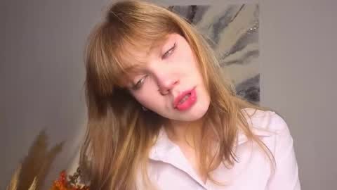 Mira  online show from 11/09/25, 04:11