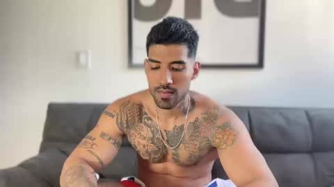 Myke esthetic online show from 01/15/25, 09:30