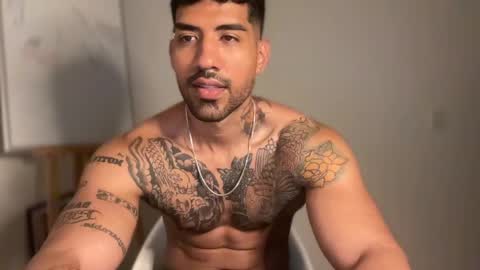 Myke esthetic online show from 02/01/25, 07:26