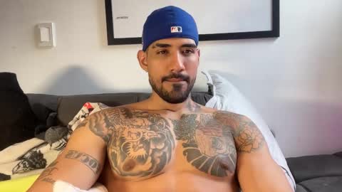 Myke esthetic online show from 10/11/25, 08:18