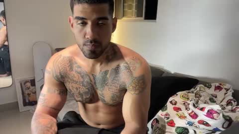 Myke esthetic online show from 01/13/26, 01:22