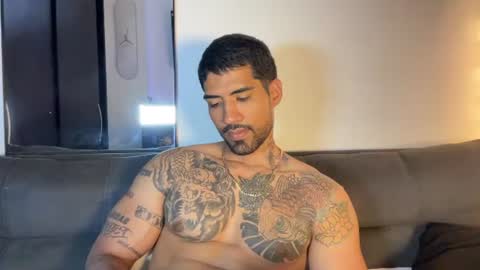 Snapshot of myke_esthetic chatting on 07/28/26, 07:15 Myke esthetic online show from 07/28/26, 07:15