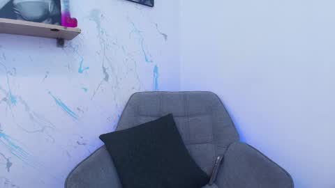 Snapshot of mykelcano chatting on 11/04/25, 04:22 Mykel online show from 11/04/25, 04:22