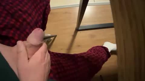 Snapshot of mykytoy chatting on 01/15/25, 06:40 mykytoy online show from 01/15/25, 06:40