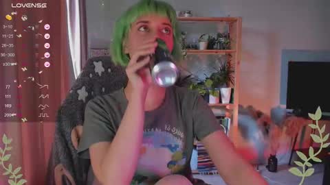 MylaFlores online show from 03/09/25, 05:11