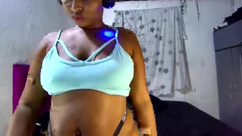 myle online show from 02/10/25, 01:35