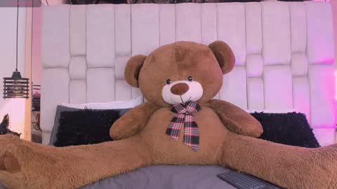  emy  online show from 12/03/25, 03:58