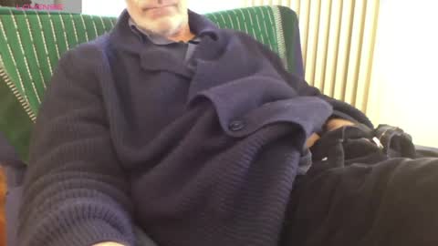 Bi sexy guy lovense hush is on private is open or password show tip if you like. online show from 03/10/25, 11:10