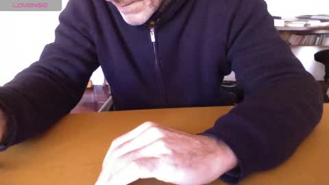 Bi sexy guy lovense hush is on private is open or password show tip if you like. online show from 01/11/26, 07:46