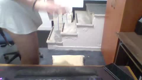 Snapshot of mynakeddays94 chatting on 11/28/25, 10:29 David Leon online show from 11/28/25, 10:29