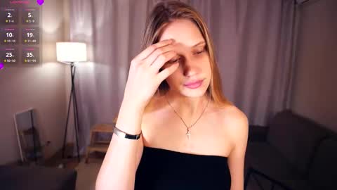 Snapshot of myrtahanmore chatting on 11/28/25, 07:11 Damaris online show from 11/28/25, 07:11