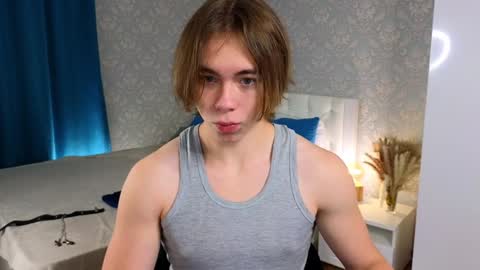 Snapshot of myshkek chatting on 12/14/24, 06:41 Mickey online show from 12/14/24, 06:41