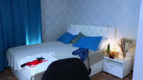 Snapshot of myshkek chatting on 01/12/25, 07:10 Mickey online show from 01/12/25, 07:10