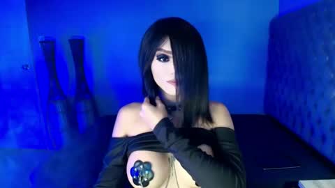 queen nicole online show from 03/08/25, 04:12