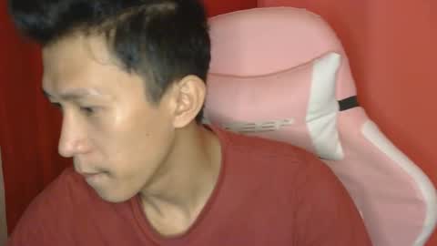 Snapshot of mysterious_man15 chatting on 02/19/25, 10:01 mysterious_man15 online show from 02/19/25, 10:01