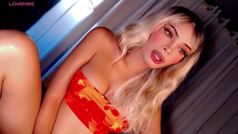 Olivia online show from 02/14/25, 05:30